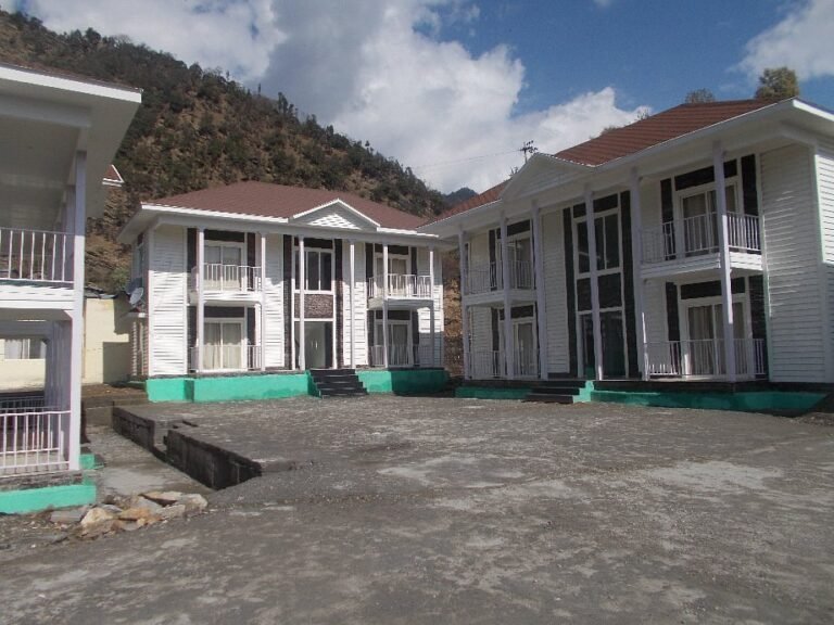 Hotels Near Triyuginarayan temple: GMVN Tourist Rest House